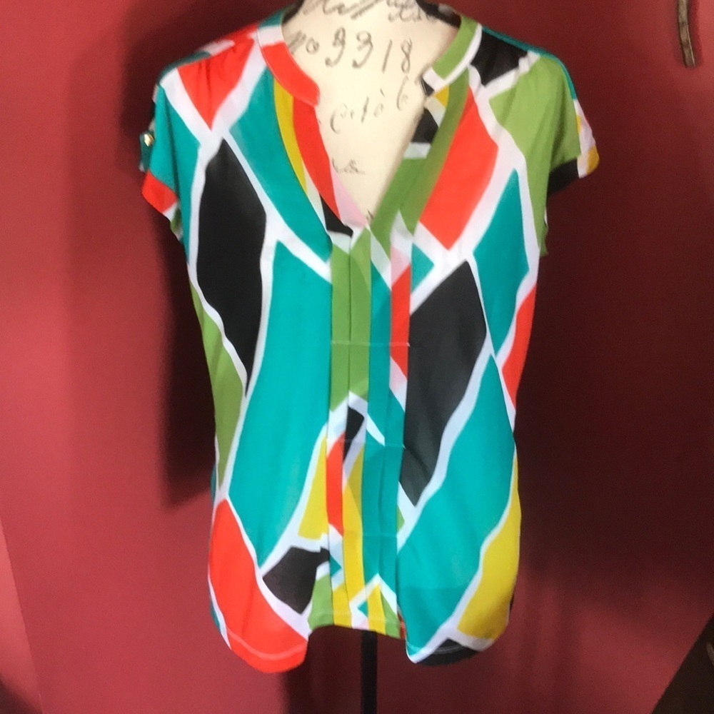 3/$13 Abstract print business casual shirt